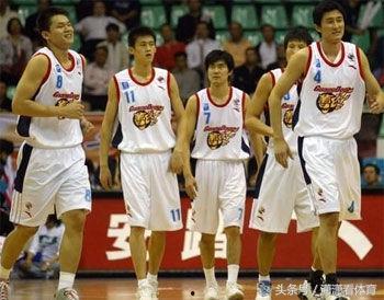 广东男篮回应球员爆料新闻,澄清事实,维护球队声誉  第2张 广东男篮回应球员爆料新闻,澄清事实,维护球队声誉  第2张