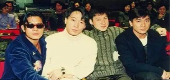 四大天王爆料跳车视频,惊险跳车瞬间,揭秘幕后真相  第2张 四大天王爆料跳车视频,惊险跳车瞬间,揭秘幕后真相  第2张