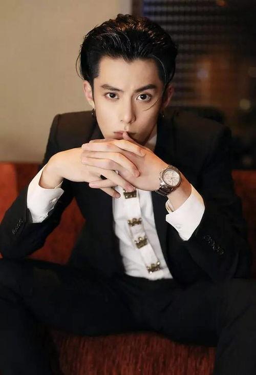 王鹤棣超话爆料最新消息,神秘事件即将揭晓  第3张 王鹤棣超话爆料最新消息,神秘事件即将揭晓  第3张