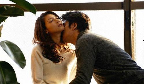 芦苇玻璃在线观看,穿越时光的视觉奇遇  第2张 芦苇玻璃在线观看,穿越时光的视觉奇遇  第2张