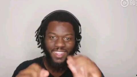 大叔爆料理发师视频,理发师背后的秘密与技巧大公开  第2张 大叔爆料理发师视频,理发师背后的秘密与技巧大公开  第2张