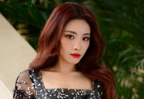 爆料娱乐圈喻言是谁,喻言身份揭秘,她是谁?  第2张 爆料娱乐圈喻言是谁,喻言身份揭秘,她是谁?  第2张