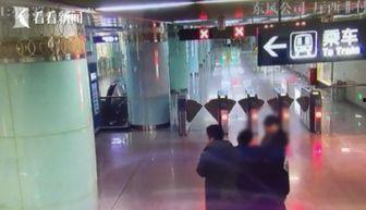 爆料兄弟醉酒视频播放,网友直呼“笑到肚子疼”!