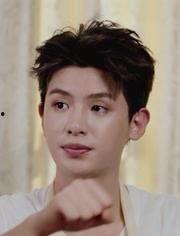 娱乐圈吃瓜直播间黄明昊,娱乐圈吃瓜直播间的焦点人物  第2张 娱乐圈吃瓜直播间黄明昊,娱乐圈吃瓜直播间的焦点人物  第2张