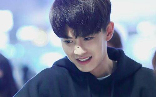 娱乐爆料龚俊单身吗,娱乐圈新晋小生的感情生活引关注  第2张 娱乐爆料龚俊单身吗,娱乐圈新晋小生的感情生活引关注  第2张