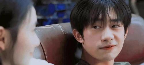 娱乐吃瓜记者拍摄,娱乐圈幕后真相,吃瓜记者现场直击